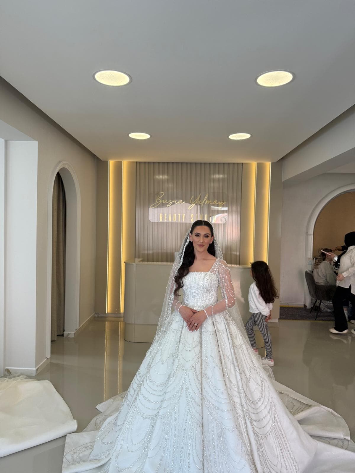 Brautkleid 24 — Kaftan Brautmode, Bornheim (Region Köln/Bonn)